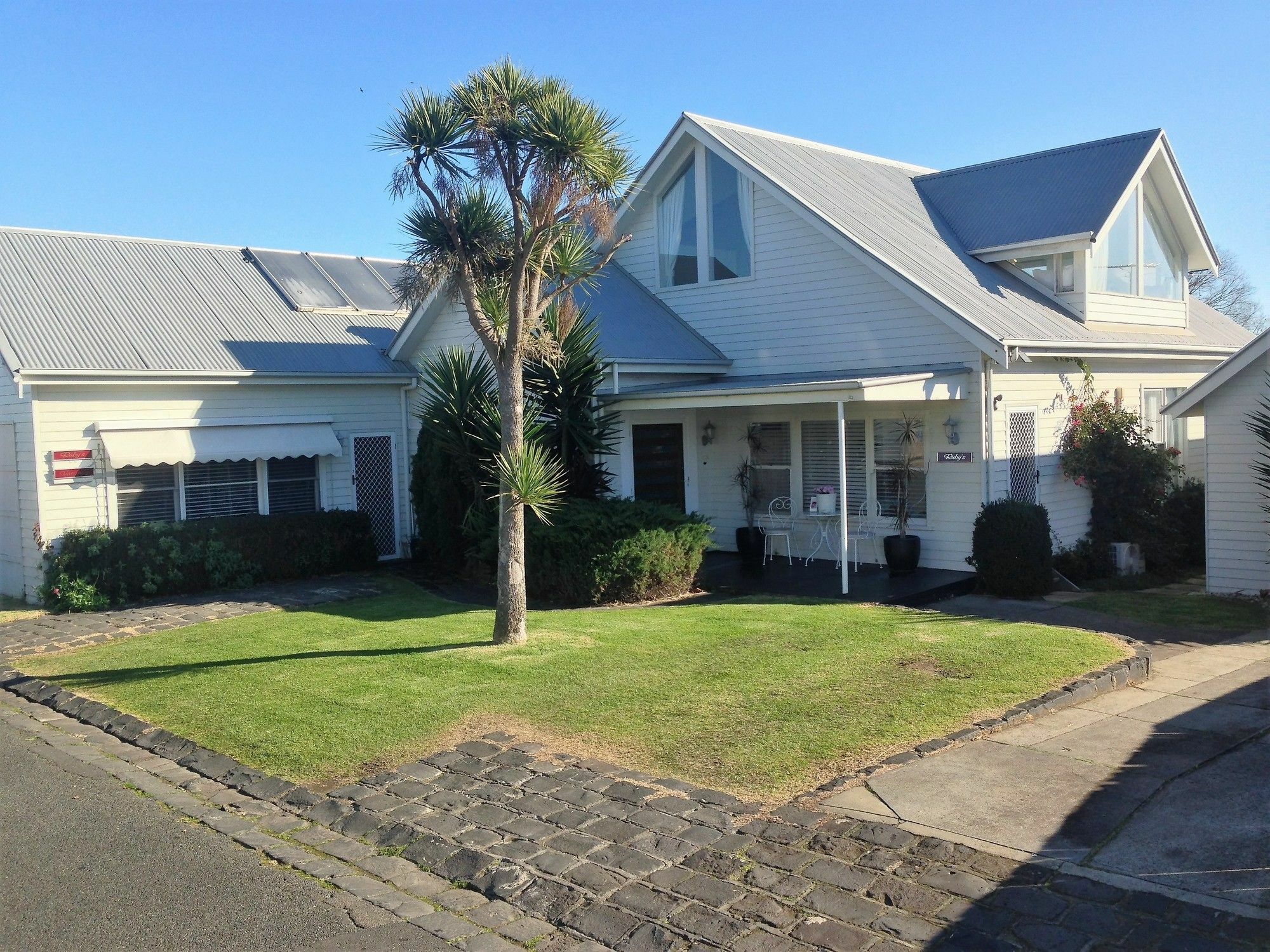 Ruby'S Queenscliff Exterior photo